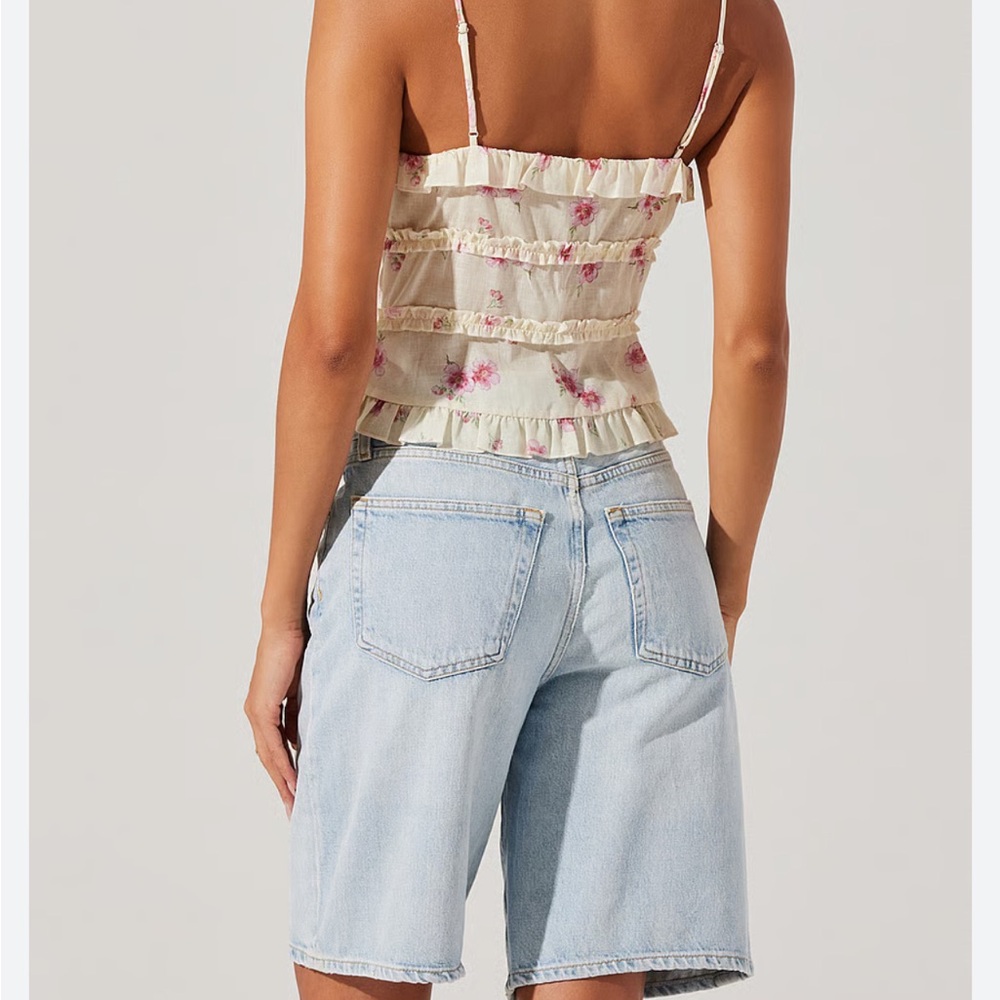 ASTR Floral Ruffle Tie-Front Cami with Pink Blooms/Butter Yellow Coquette NWT - Picture 2 of 10